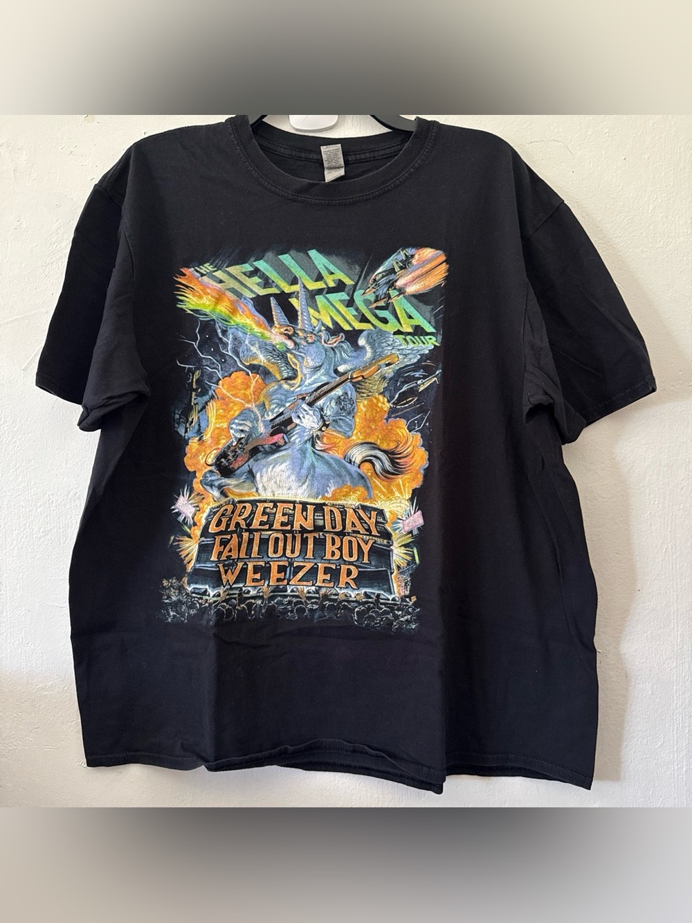 Hella Mega Tour Shirt Mens XL Green Day Fall Out Boy Weezer Rock Concert 2021
